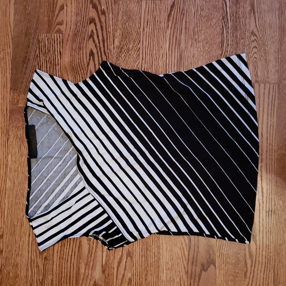 (S) Striped Assymmertical Neck Top Soft Fitted Everyday Business Casual Travel